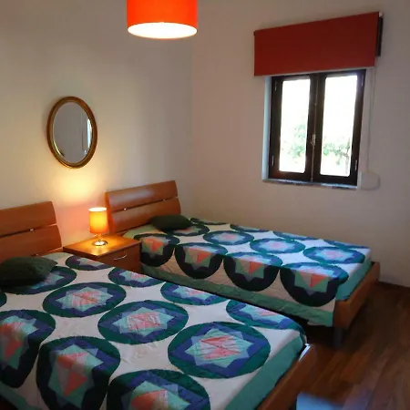 Holiday home Casa Cezarina Lagoa D'albufeira-sesimbra